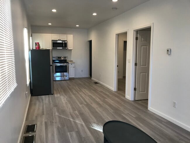 2007 Broadway St in Buffalo, NY - Building Photo - Building Photo