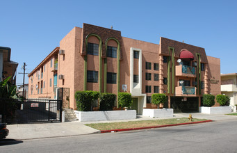 Grammercy Place Apartments in Los Angeles, CA - Building Photo - Building Photo