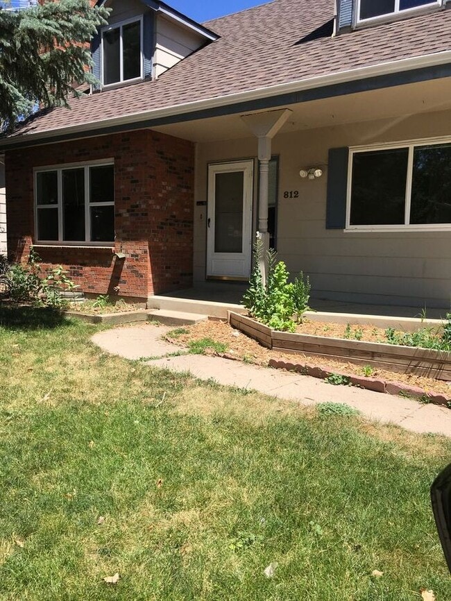 812 Cambridge Dr in Fort Collins, CO - Building Photo - Building Photo