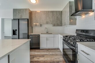 400 69th St, Unit 202 in Guttenberg, NJ - Building Photo - Building Photo