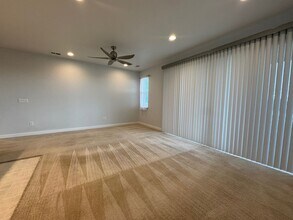 5286 Carmon Dr in Windsor, CO - Building Photo - Building Photo