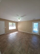 401 E 11th St in Russellville, AR - Building Photo - Building Photo