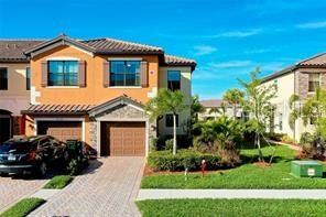 20391 Lagente Cir in Venice, FL - Building Photo