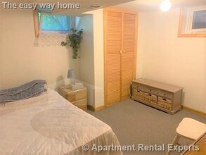 42 Arlington St, Unit B in Medford, MA - Building Photo - Building Photo