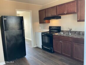 503 Elm St in Jacksonville, NC - Building Photo - Building Photo