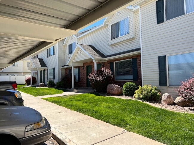 1148 N Northfield Rd in Cedar City, UT - Building Photo - Building Photo