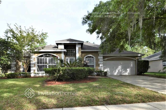 property at 371 Lynbrooke Ln