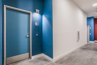 Market Lofts DTSA in Santa Ana, CA - Building Photo - Interior Photo