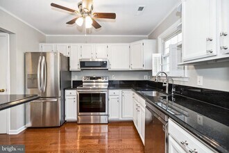 207 Westminster Ln in Stafford, VA - Building Photo - Building Photo