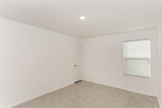 3156 Crestone Dr in Crandall, TX - Building Photo - Building Photo