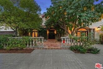 17230 Silver Ln in Los Angeles, CA - Building Photo - Building Photo
