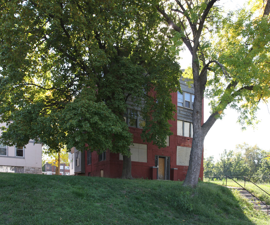 817 Benton Blvd in Kansas City, MO - Foto de edificio