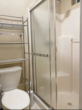 18740 Hunter Ave, Unit #B in San Lorenzo, CA - Building Photo - Building Photo