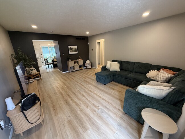 property at 291 Hunter Ave