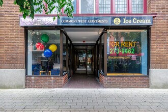 Commons West in Ithaca, NY - Foto de edificio - Building Photo