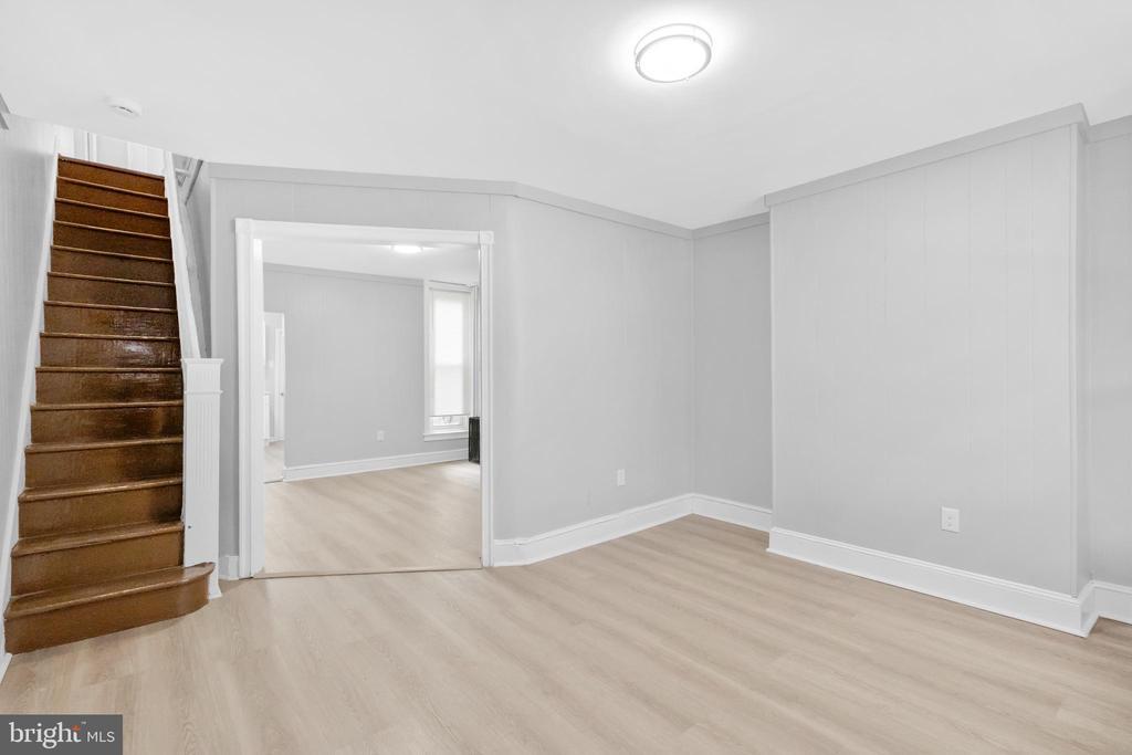 5249 Delancey St in Philadelphia, PA - Building Photo