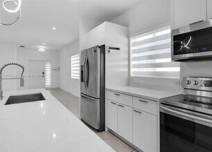 23061 SW 124th Ct in Miami, FL - Building Photo - Building Photo