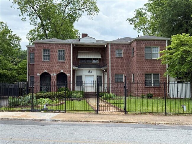 3548 E Main St-Unit -4 in College Park, GA - Foto de edificio - Building Photo