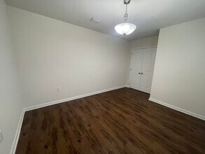 4893 Kensington Ln in Crestview, FL - Foto de edificio - Building Photo