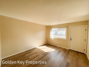 1802 S Tremont St in Oceanside, CA - Building Photo - Building Photo