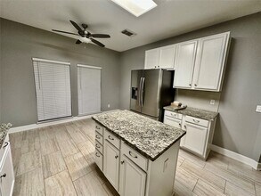 9327 Restover Ln in Houston, TX - Building Photo - Building Photo