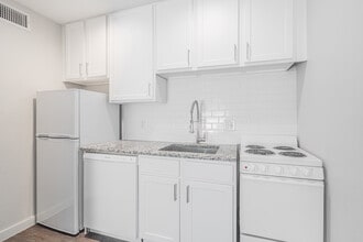 Mosswood Apartment Homes in Victoria, TX - Building Photo - Interior Photo