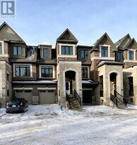 4 Calloway Wy in Whitby, ON - Building Photo