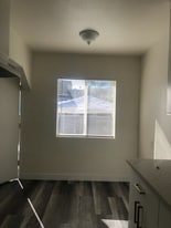 1742 Henderson Ave, Unit 1748 Henderson Ave in Long Beach, CA - Building Photo