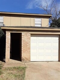 804 NW Summercrest Blvd