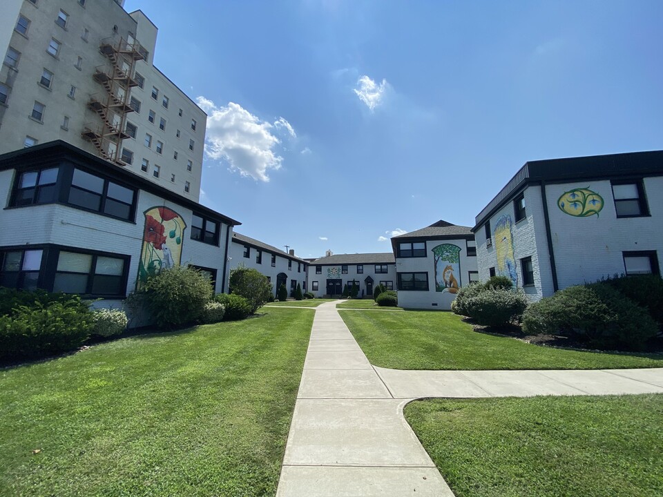 406 Deal Lake in Asbury Park, NJ - Foto de edificio