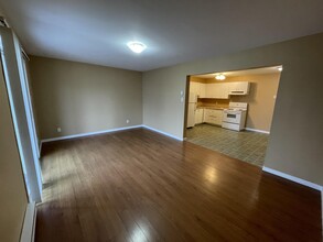 291 York St in Bathurst, NB - Building Photo - Building Photo
