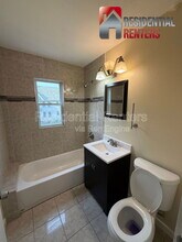 3204 N 24th St in Milwaukee, WI - Foto de edificio - Building Photo