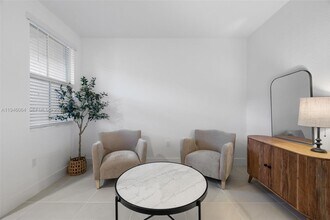 131 SW 171st Terrace in Pembroke Pines, FL - Building Photo - Building Photo