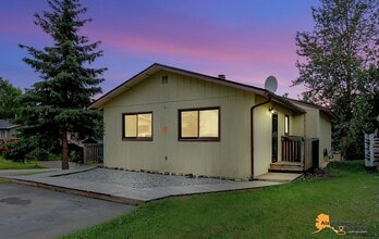 3490 Harrier Cir in Anchorage, AK - Building Photo - Building Photo