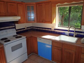 249 High Path Rd in Windsor, CT - Building Photo - Building Photo