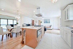 501 Smithstone Rd SE in Marietta, GA - Building Photo