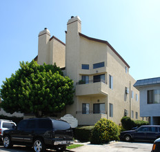 Avon Way Apartments in Los Angeles, CA - Building Photo - Building Photo