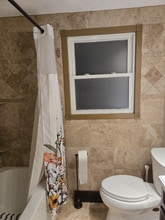 2 Curt Rd in Merrimack, NH - Building Photo - Building Photo