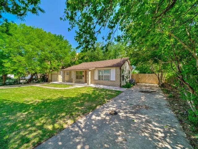 104 Ross Ave
