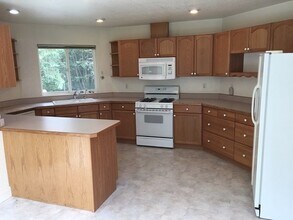 23838 Sleepy Cir in Anchorage, AK - Building Photo - Building Photo