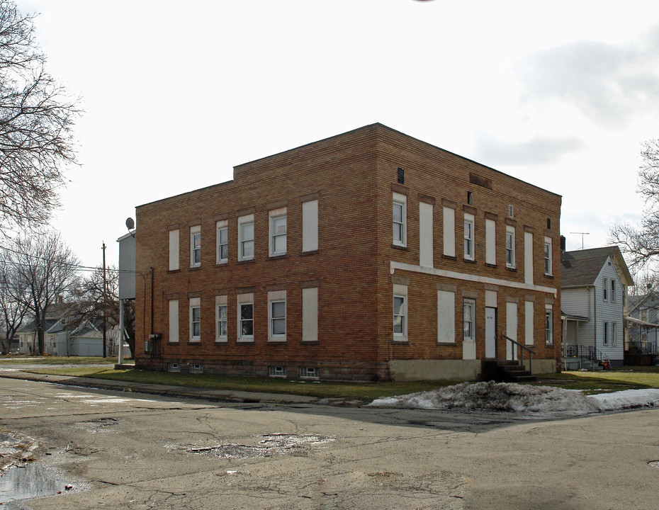 405 W 13th St in Lorain, OH - Building Photo