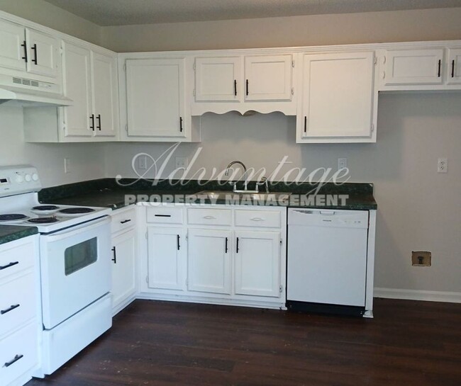 2504 Labonte Dr in Memphis, TN - Building Photo - Building Photo