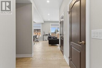 3 Marshall Ln in St Catharines, ON - Building Photo - Building Photo