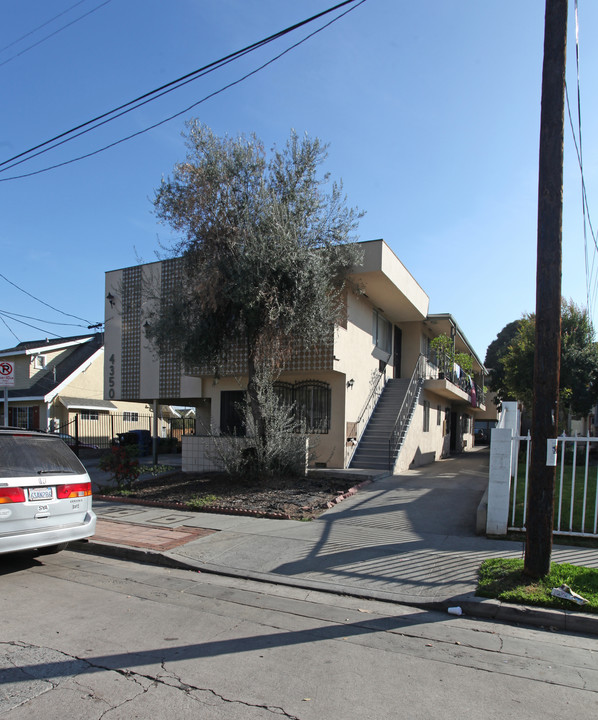 4350 Prospect Ave in Los Angeles, CA - Building Photo