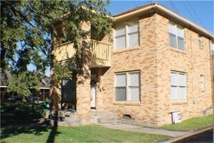 5017 Pease St, Unit B in Houston, TX - Building Photo