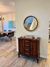 6483 Zuma View Pl in Malibu, CA - Foto de edificio - Building Photo