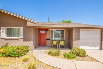 7754 E Catalina Dr in Scottsdale, AZ - Building Photo - Building Photo