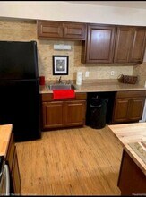257 W Goulson Ave in Hazel Park, MI - Building Photo - Building Photo
