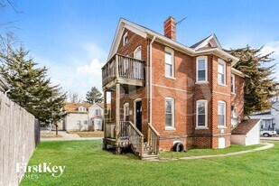 202 S Park Ave in Waukegan, IL - Building Photo