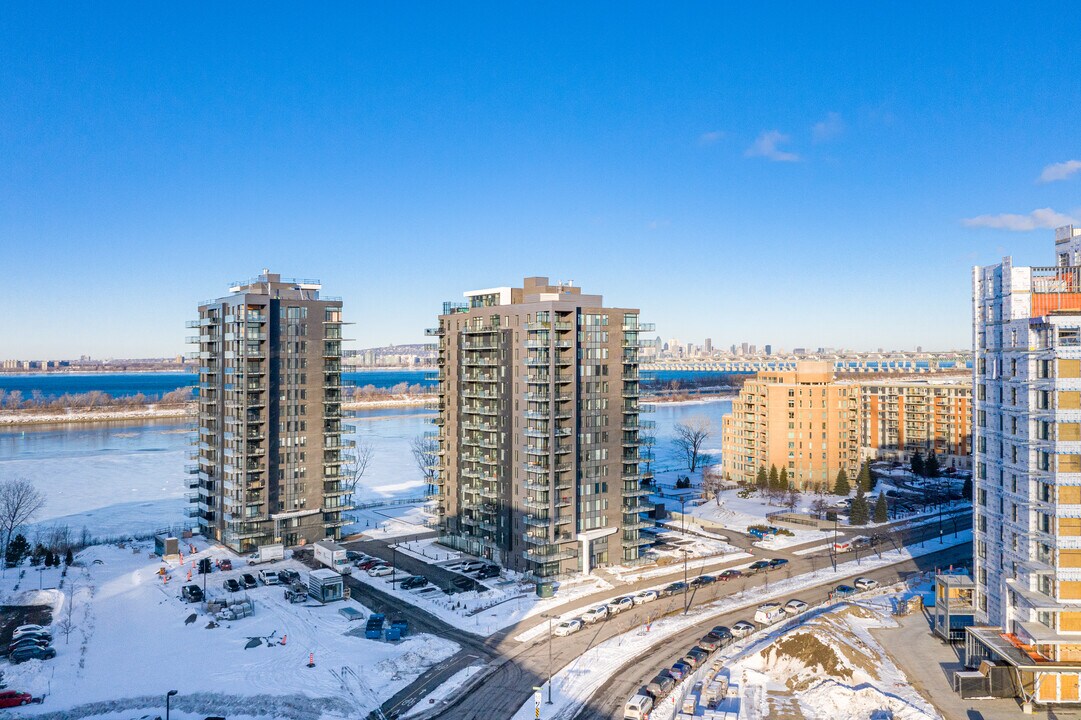 Vue de Fleuve in Brossard, QC - Building Photo